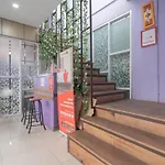 RedDoorz @ Gatot Subroto Street Bandung 3