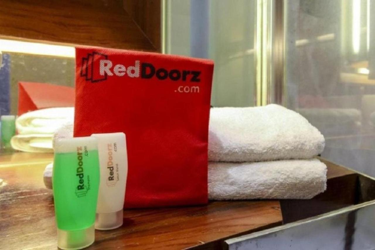 Reddoorz @ Gatot Subroto Street 3 2* Bandung